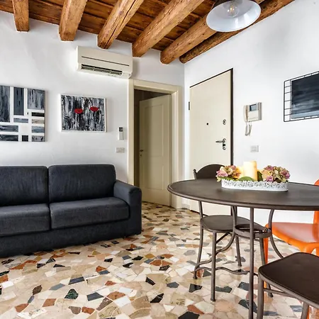 Appartement Lovely In