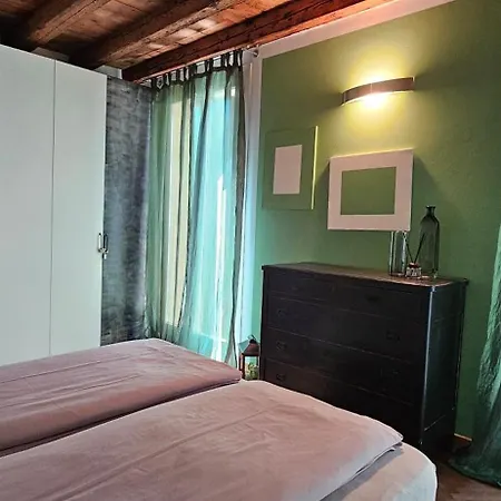 Lovely In Appartement Vicence